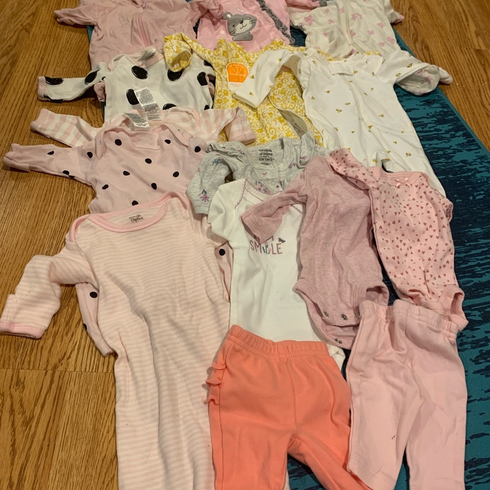 Lot of Premie baby girl clothes like new never worn